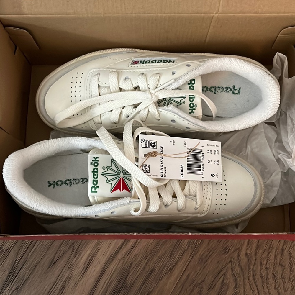 Brand New Reebok Club C 85